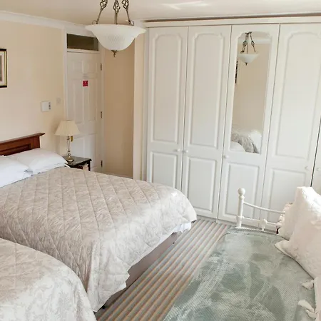 Anchor Bed & Breakfast 3*